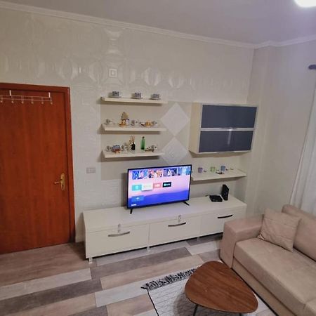 Apartmán Liqeni Thate, Tirane Exteriér fotografie