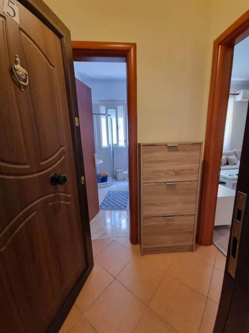 Apartmán Liqeni Thate, Tirane Exteriér fotografie